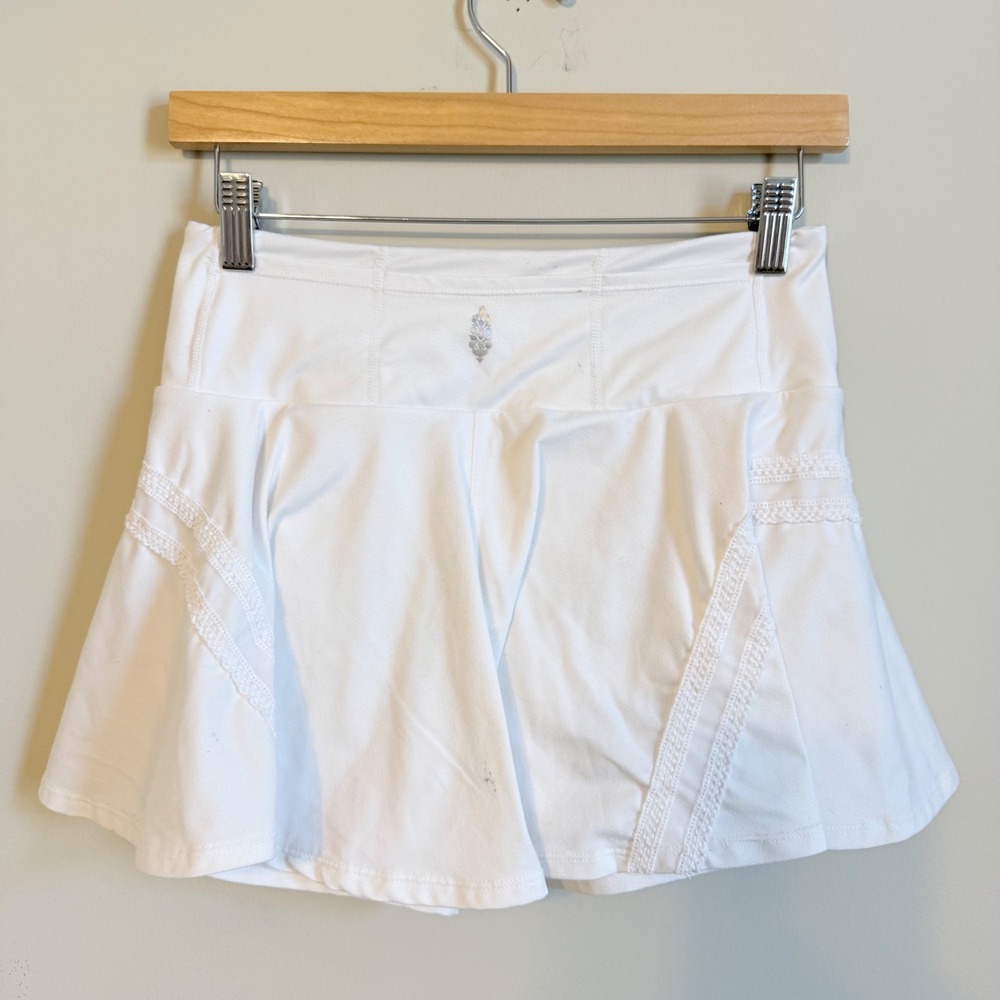 FP Movement White Lace Trim Tennis Skort Athletic Skirt Size Medium
